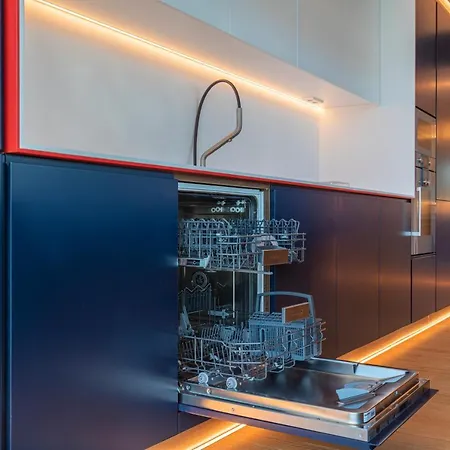 New Luxury Building In The Heart Of カスカイス