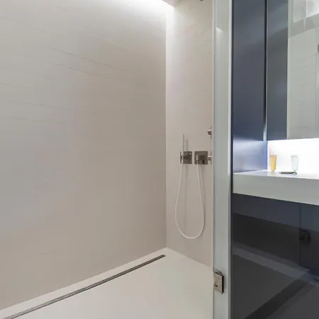 New Luxury Building In The Heart Of アパート カスカイス