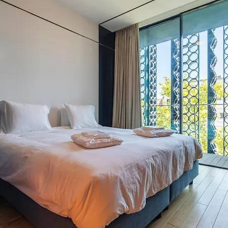 New Luxury Building In The Heart Of Cascais