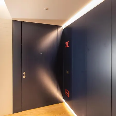 New Luxury Building In The Heart Of * Cascais