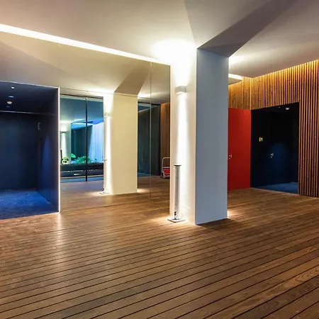 New Luxury Building In The Heart Of