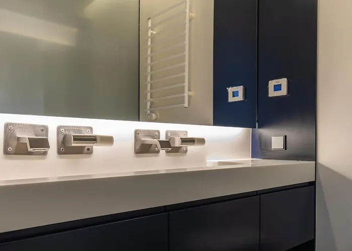 New Luxury Building In The Heart Of Апартаменты