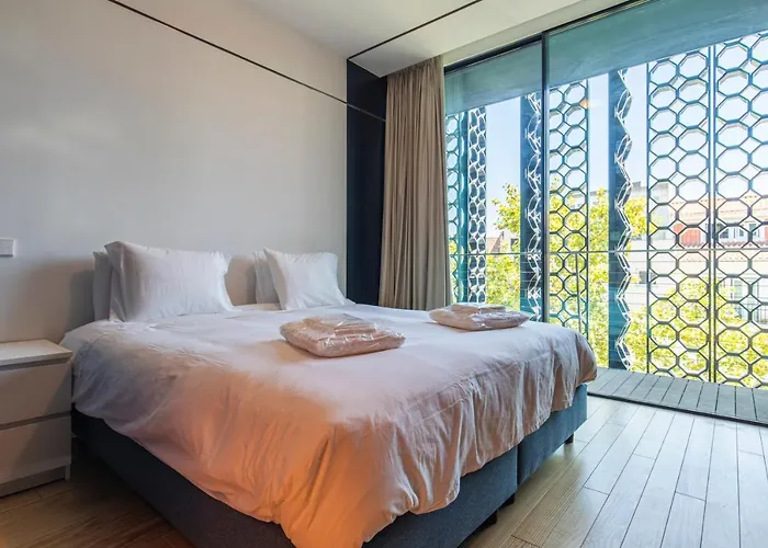 New Luxury Building In The Heart Of Кашкайш