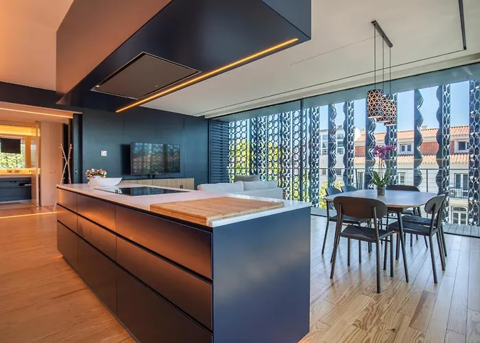 New Luxury Building In The Heart Of